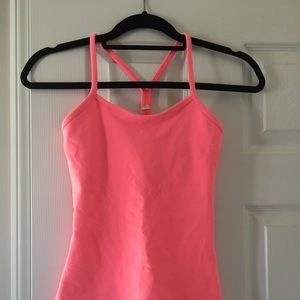 Lululemon tank